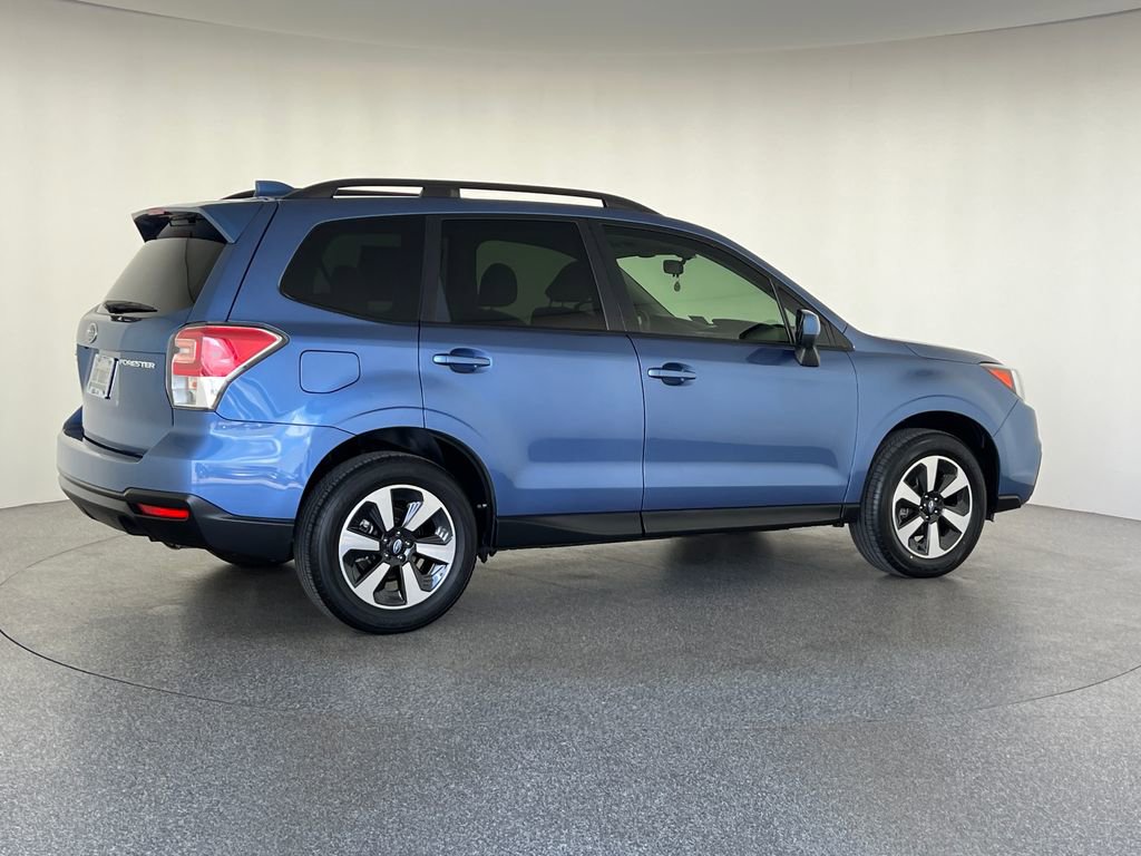 Used 2018 Subaru Forester 2.5i Premium AWD/4WD image 3