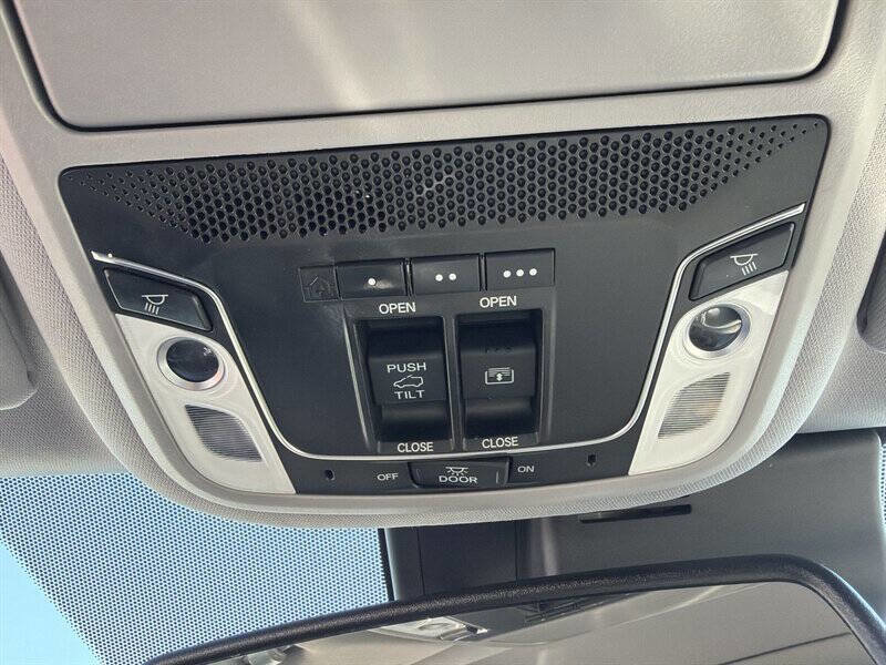 Used 2016 Honda Pilot Elite image 39
