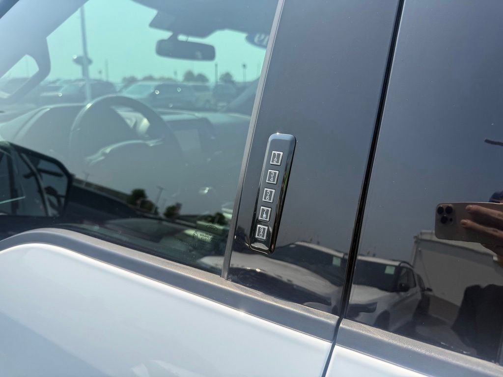 Used 2019 Ford F150 Raptor w/ Equipment Group 802A Luxury AWD/4WD image 20