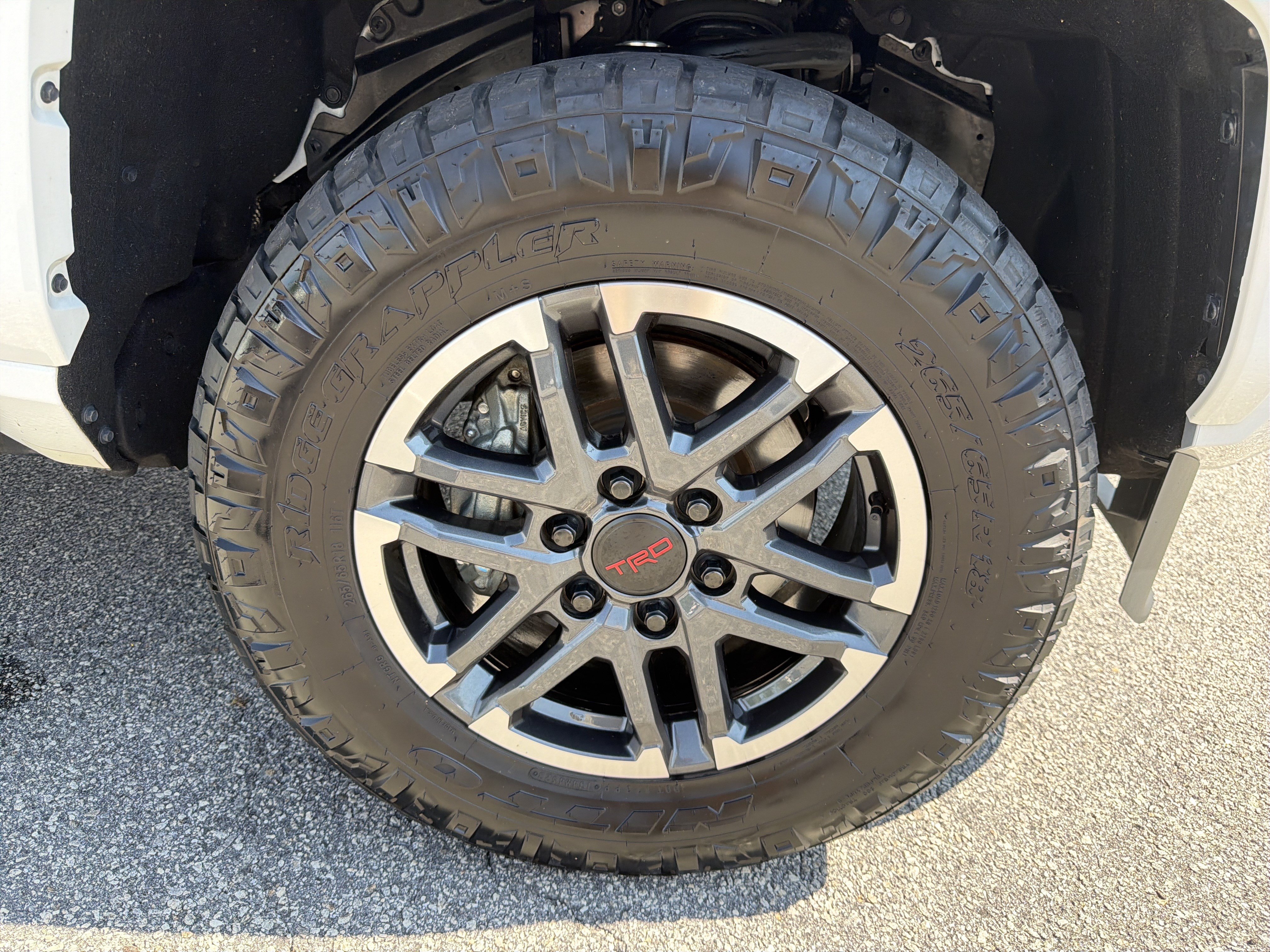 Certified 2024 Toyota Tacoma TRD Sport RWD image 23