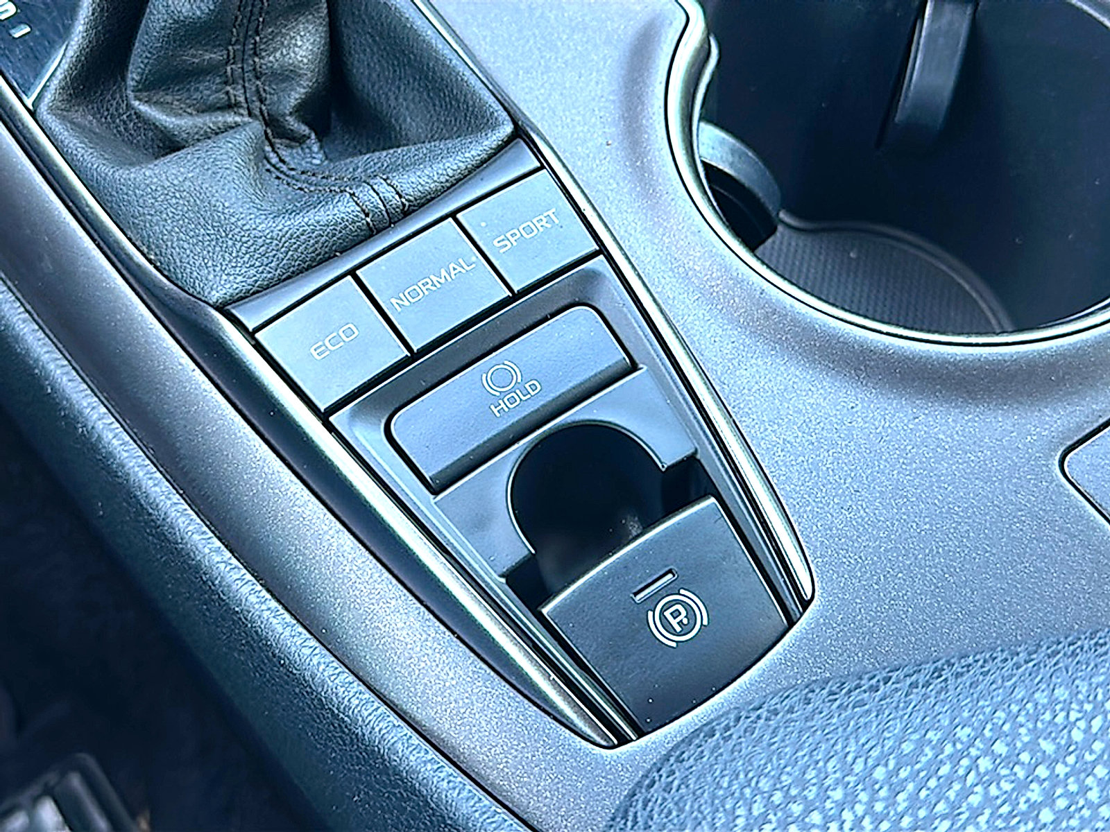 Used 2022 Toyota Camry XSE image 34