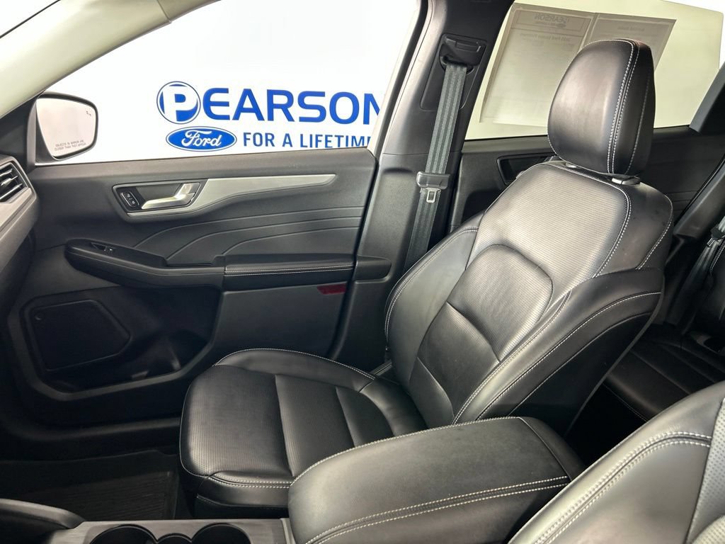 Used 2023 Ford Escape Platinum AWD/4WD image 26