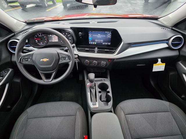 Used 2024 Chevrolet Trax LS w/ LS Convenience Package FWD image 27