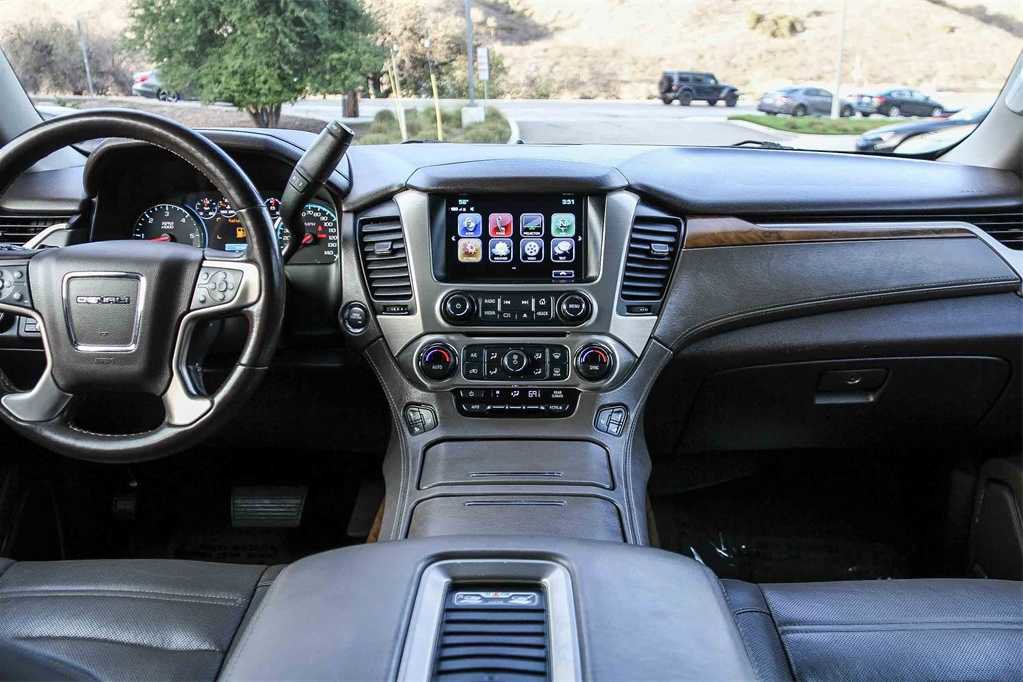Used 2020 GMC Yukon Denali w/ Open Road Package image 11