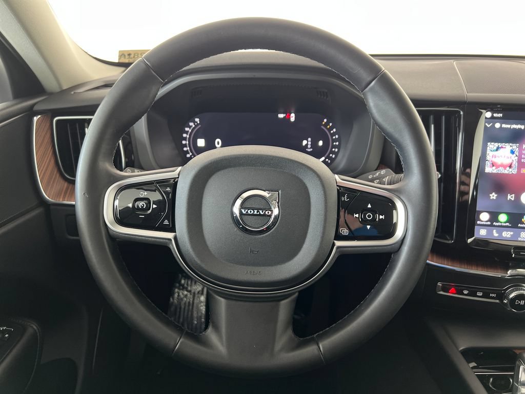 Used 2024 Volvo XC60 B5 Plus AWD/4WD image 16