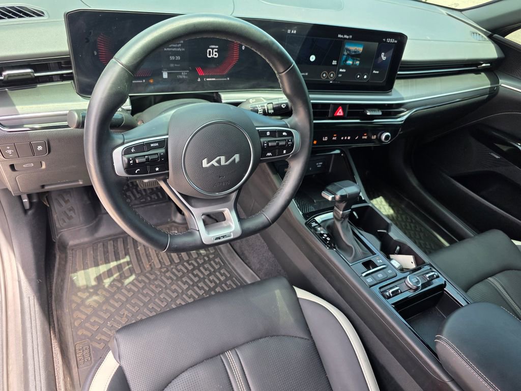 Used 2025 Kia K5 GT-Line w/ GT-Line Premium Package FWD image 16