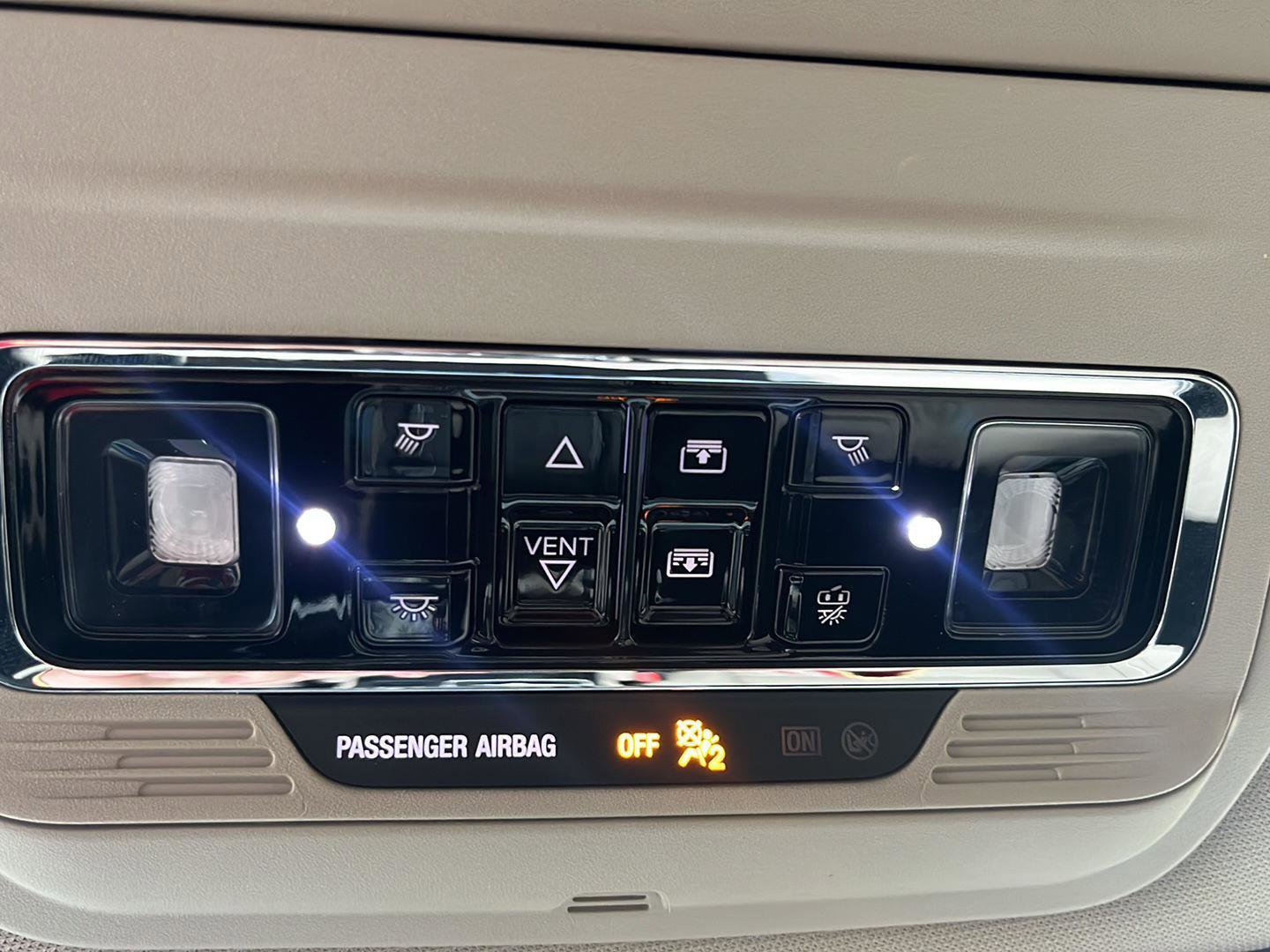 Used 2025 Lincoln Corsair Premiere w/ Equipment Group 101A image 14