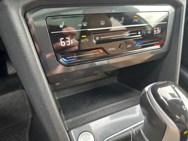 Certified 2023 Volkswagen Tiguan SE w/ Panoramic Sunroof Package AWD/4WD image 23