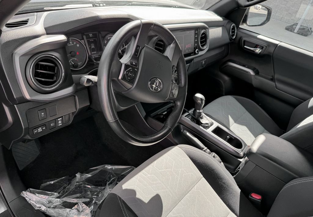 Used 2020 Toyota Tacoma TRD Off-Road image 15