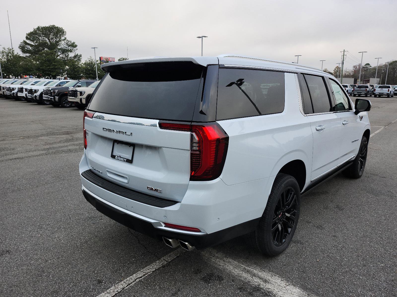 New 2026 GMC Yukon XL Denali w/ Sun & Power Step Package image 3