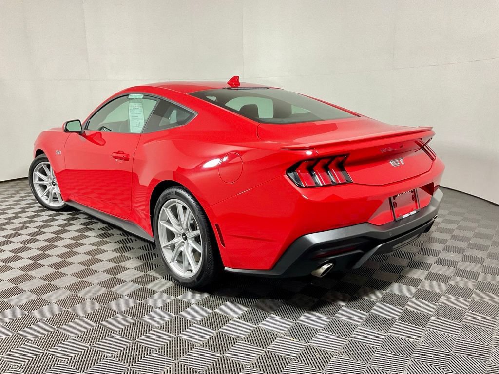 Used 2025 Ford Mustang GT Premium RWD image 12