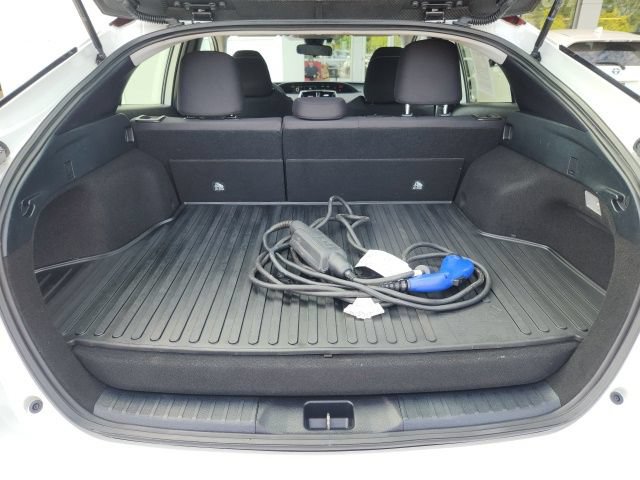 Used 2022 Toyota Prius Prime LE FWD image 22
