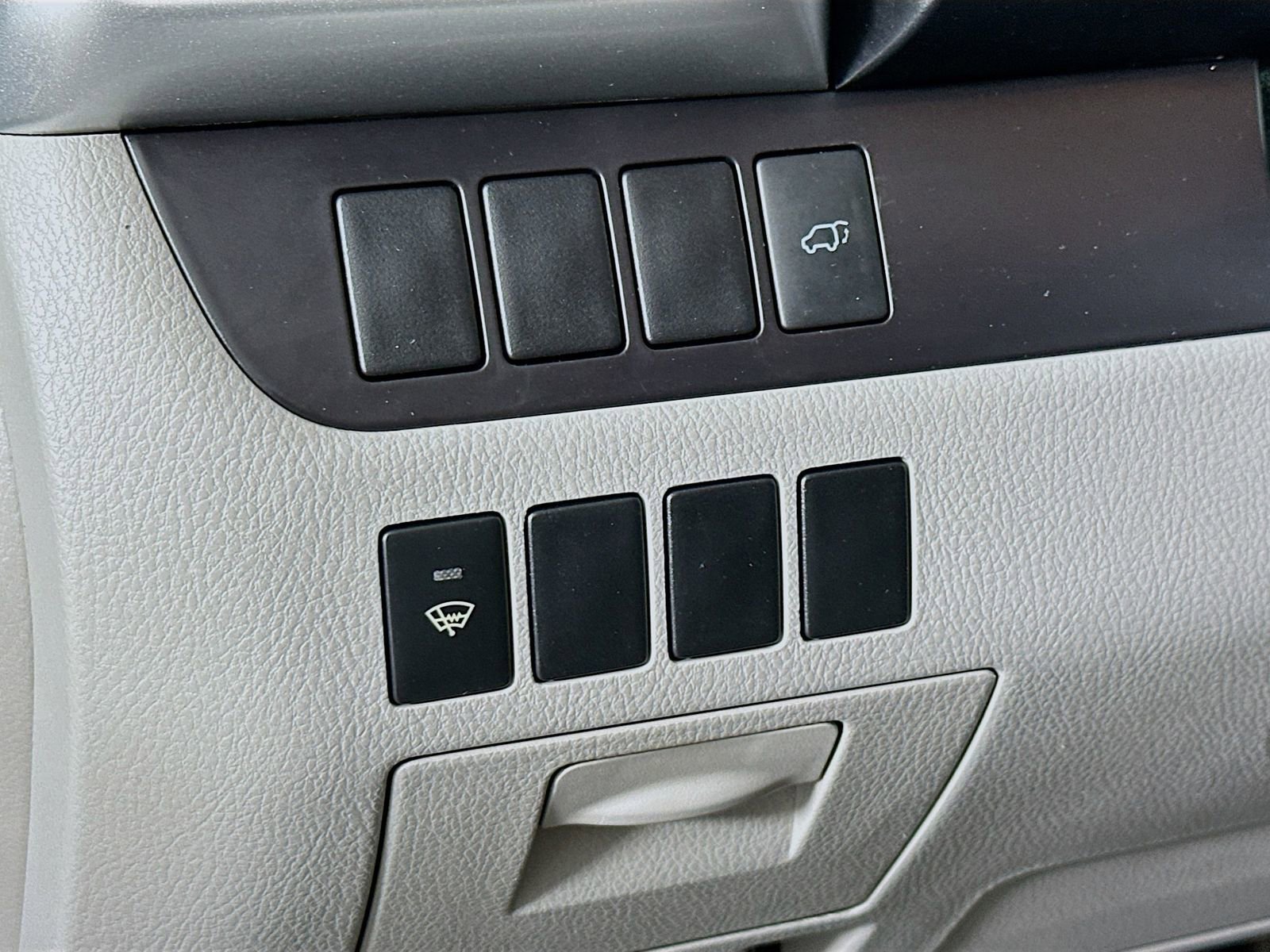 Used 2015 Toyota Highlander XLE image 11