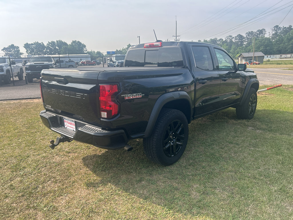 Used 2024 Chevrolet Colorado Trail Boss w/ Technology Package AWD/4WD image 11