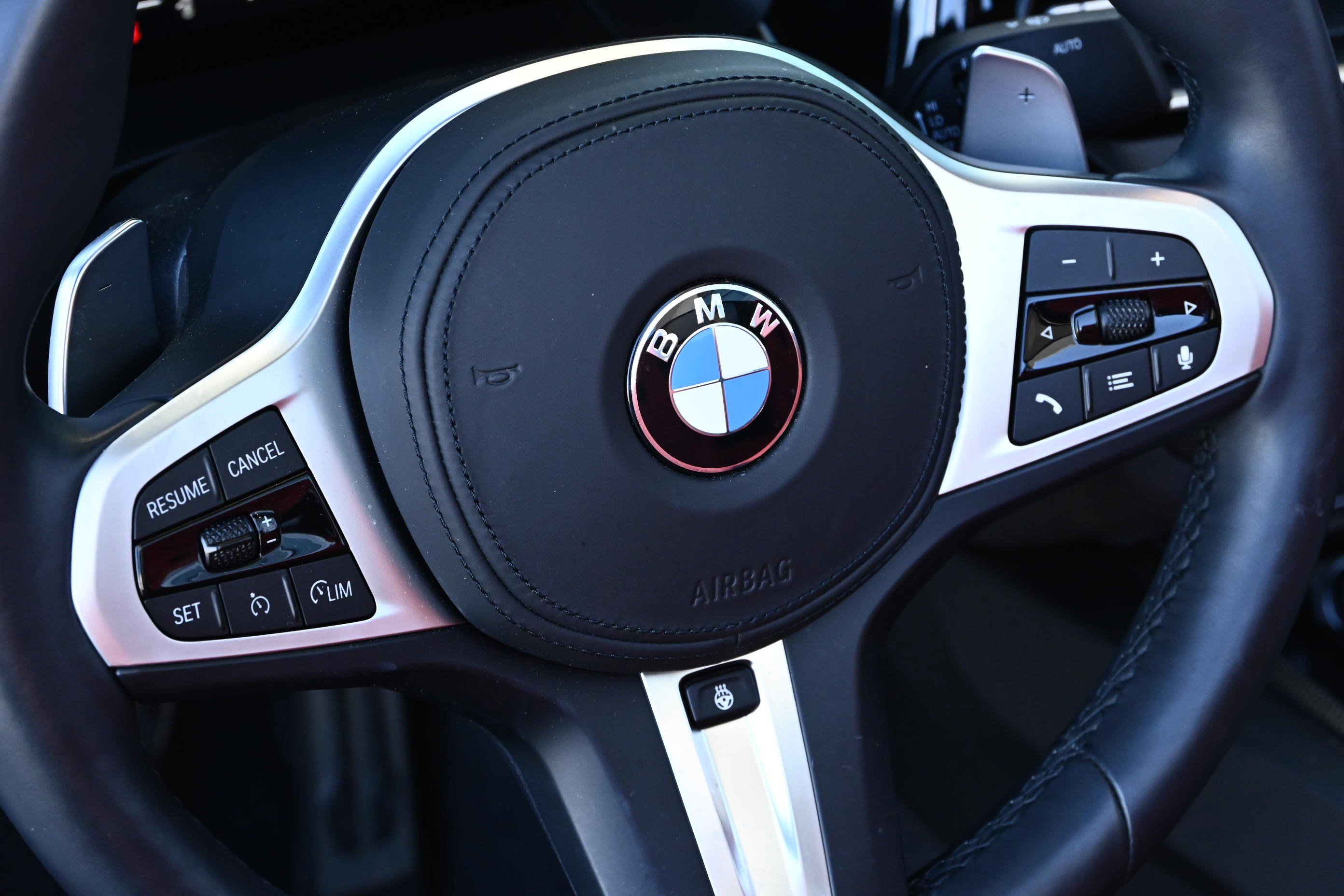 Certified 2025 BMW Z4 M40i w/ Premium Package image 22