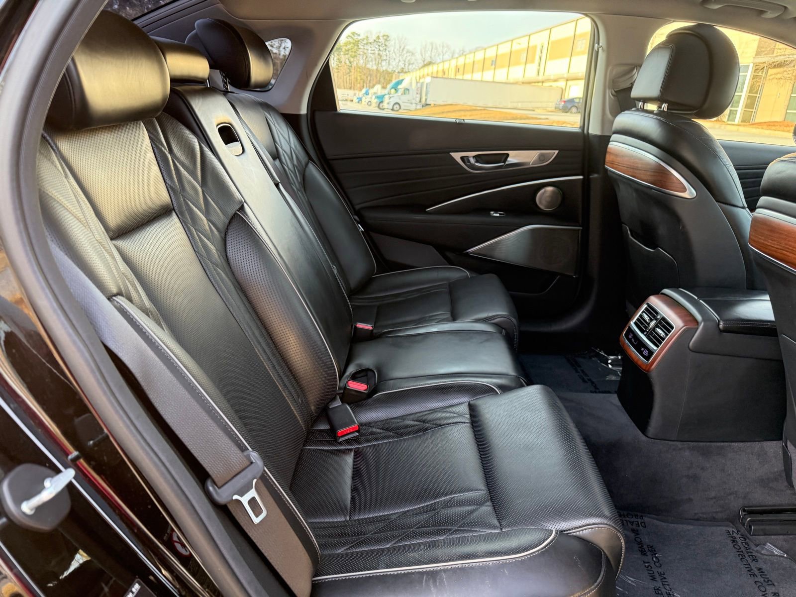 Used 2020 Kia K900 Luxury AWD/4WD image 40