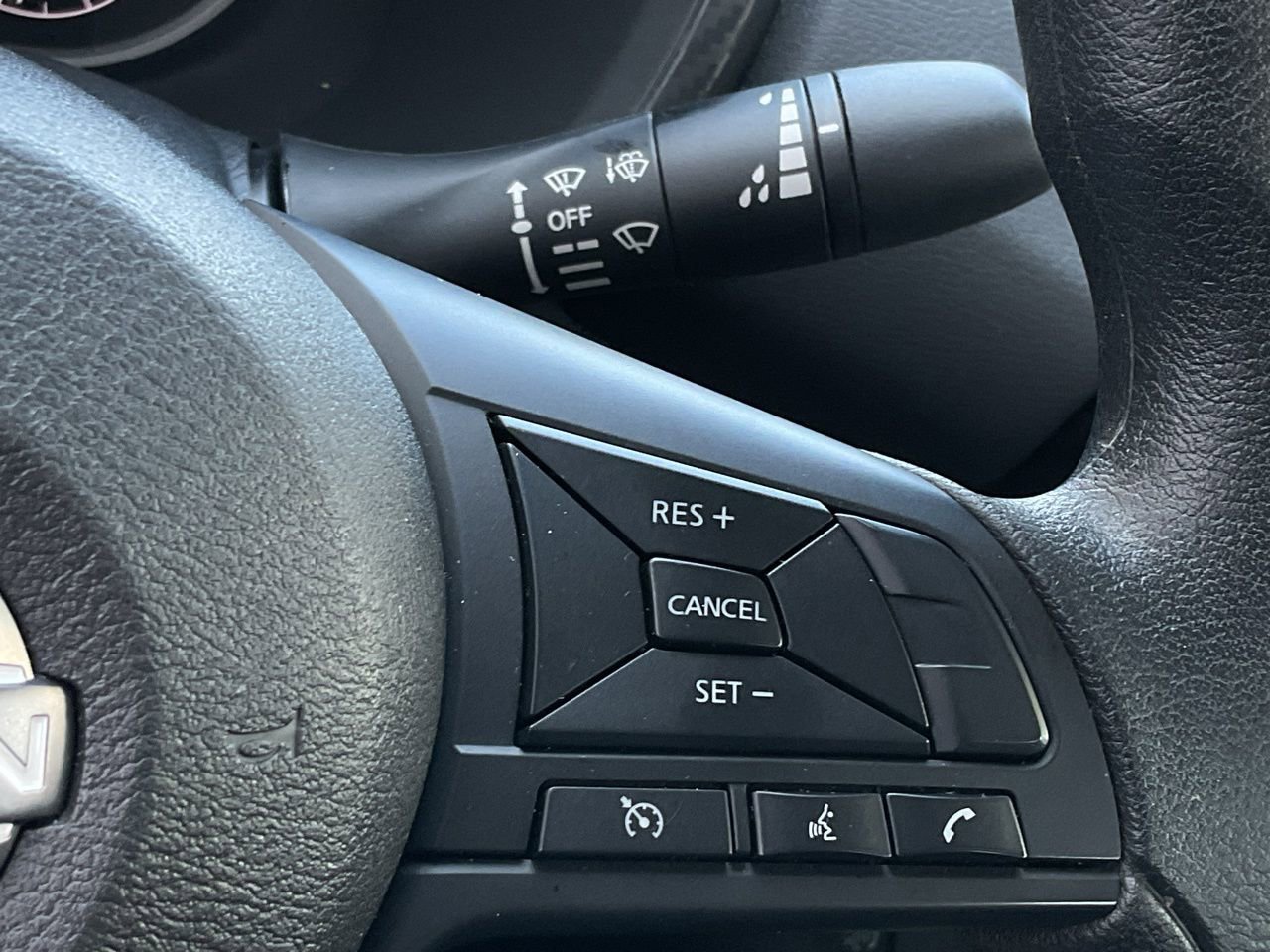 Used 2025 Nissan Sentra S image 23