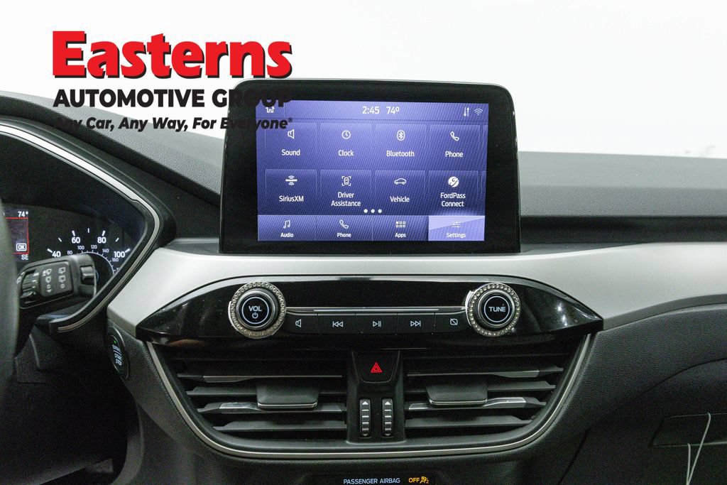 Used 2022 Ford Escape SE FWD image 11