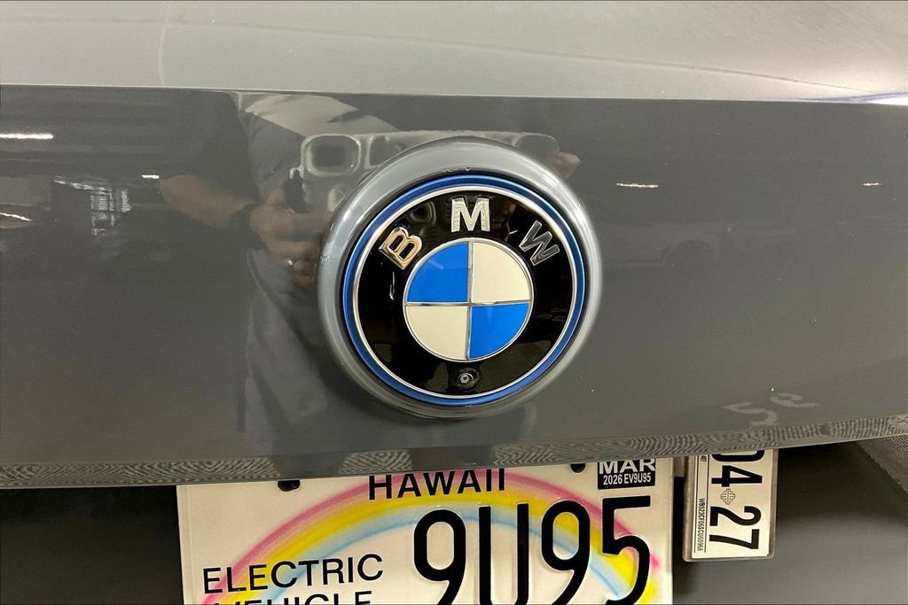 Used 2025 BMW iX xDrive50 w/ Sport Package AWD/4WD image 30