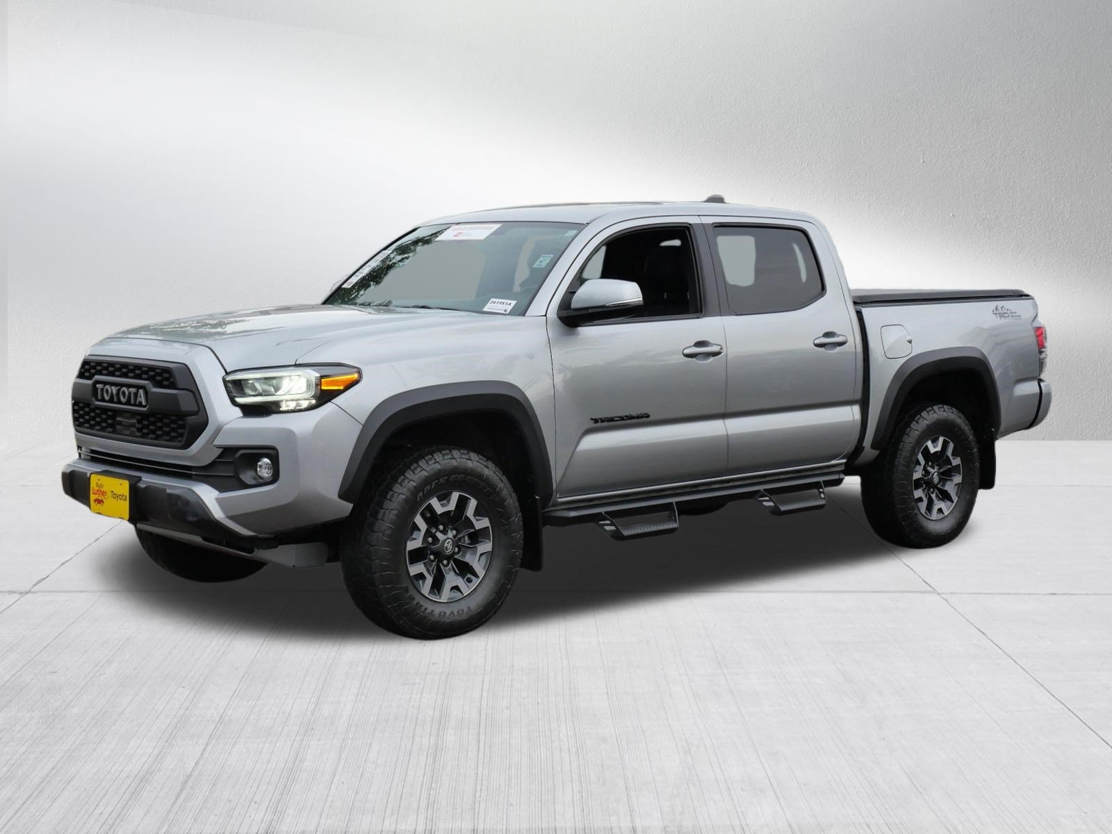 Certified 2022 Toyota Tacoma TRD Off-Road w/ TRD Premium Off Road Package AWD/4WD image 3