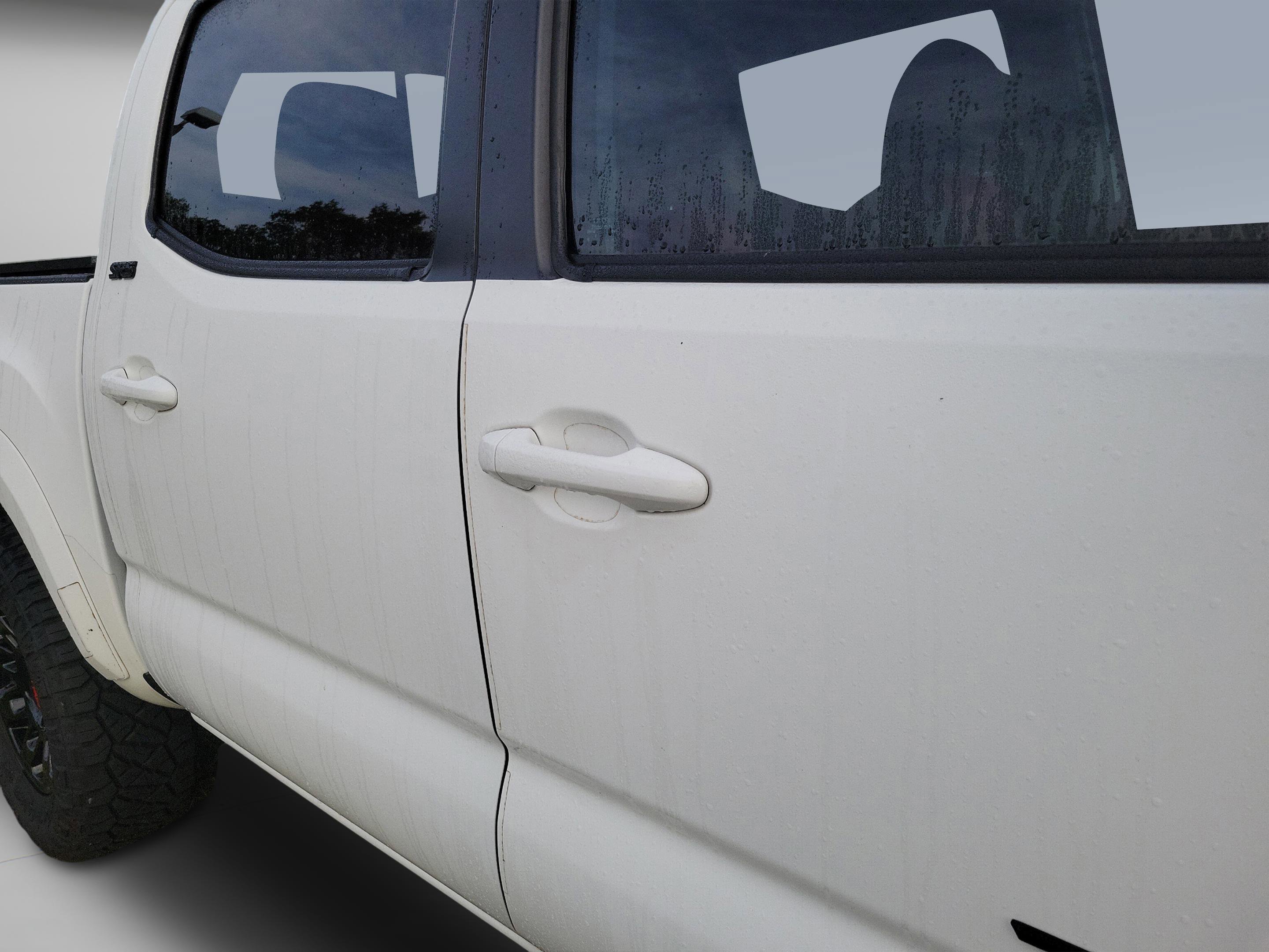 Used 2021 Toyota Tacoma SR5 AWD/4WD image 16