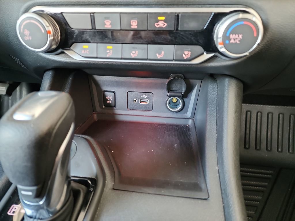 Used 2024 Nissan Sentra S image 27