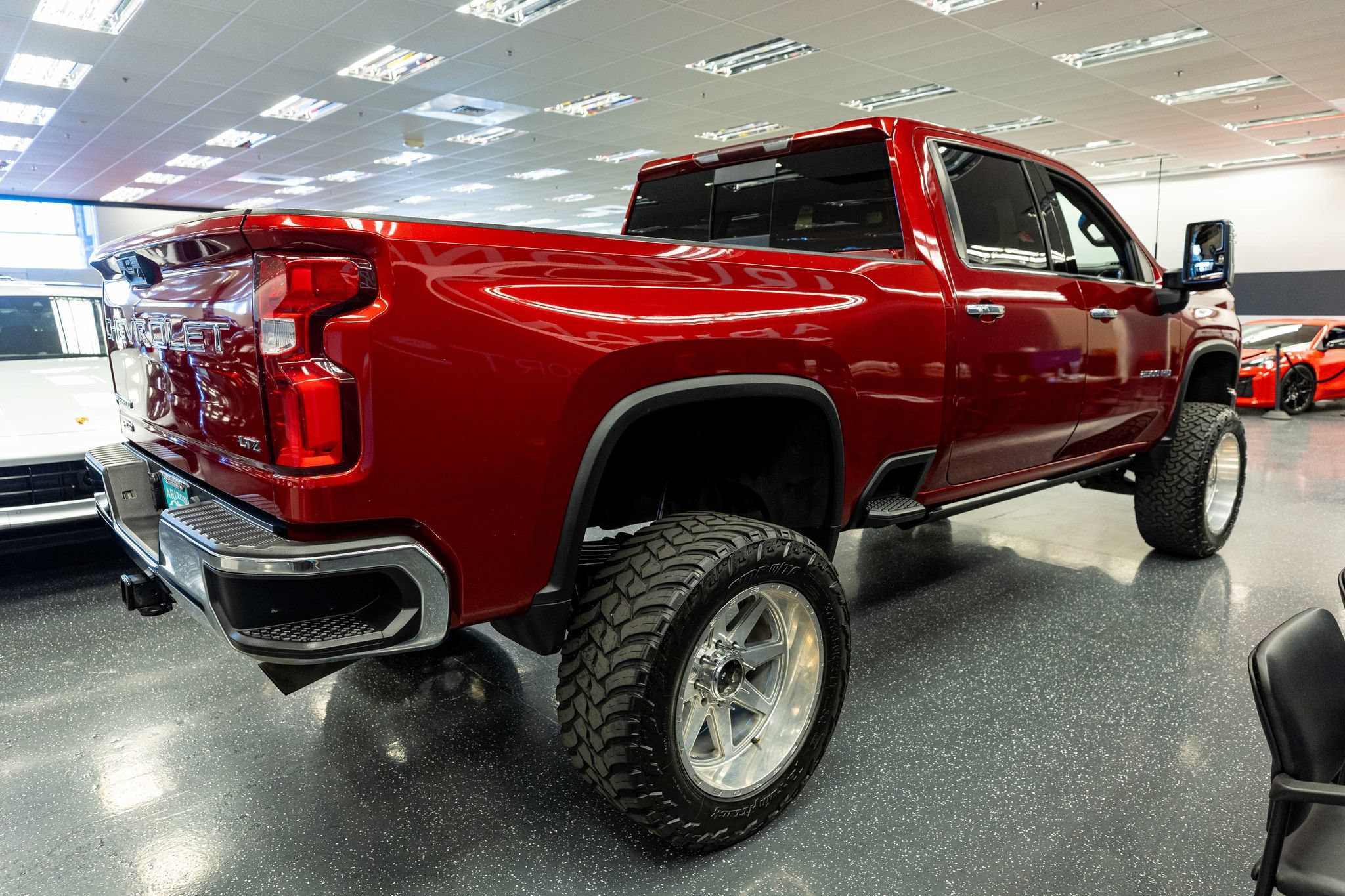 Used 2021 Chevrolet Silverado 2500 LTZ w/ LTZ Convenience Package AWD/4WD image 4