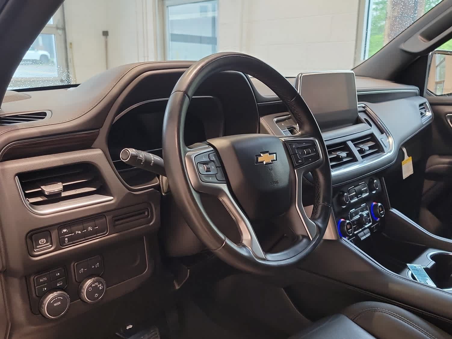 Used 2024 Chevrolet Tahoe LT AWD/4WD image 11