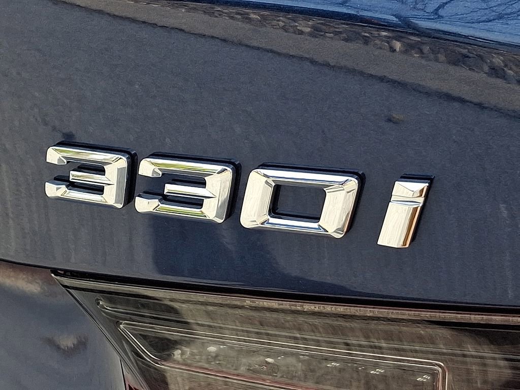 Used 2021 BMW 330i xDrive Sedan w/ Convenience Package image 32