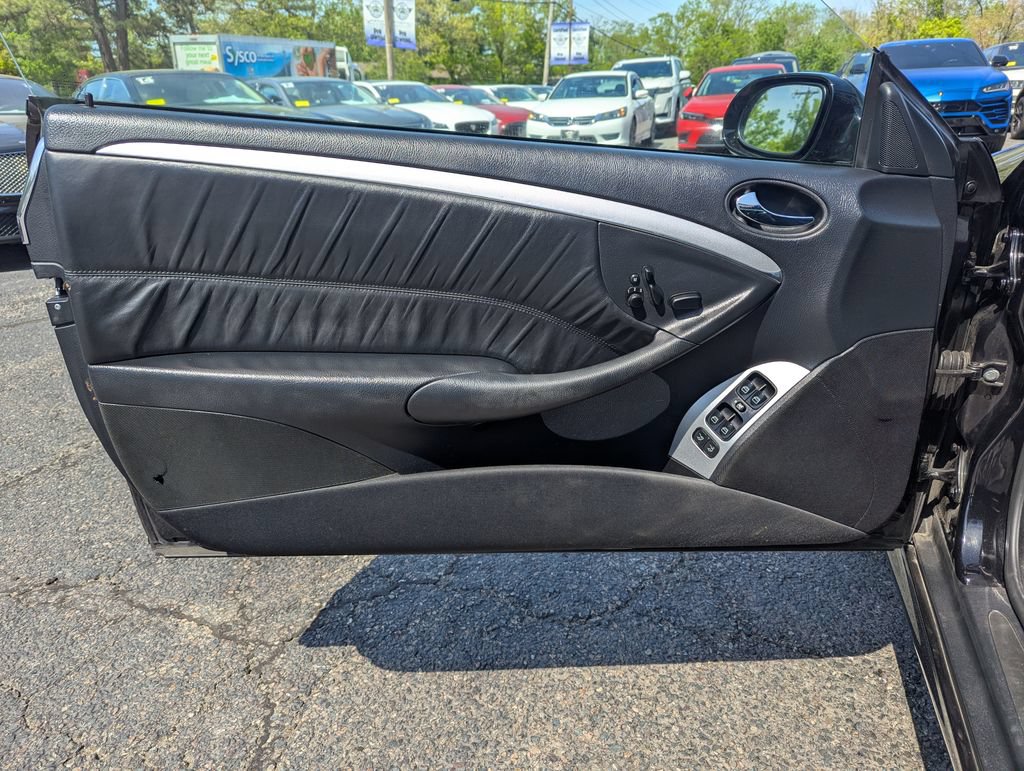 Used 2007 Mercedes-Benz CLK 63 AMG Cabriolet image 11