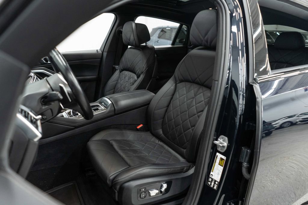 Used 2025 BMW X6 xDrive40i image 9