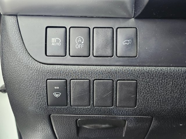 Used 2017 Toyota Highlander SE AWD/4WD image 33
