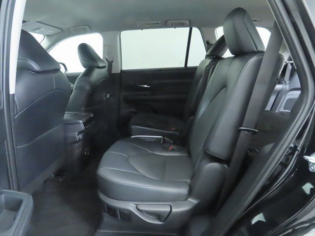 Used 2025 Toyota Grand Highlander FWD image 21