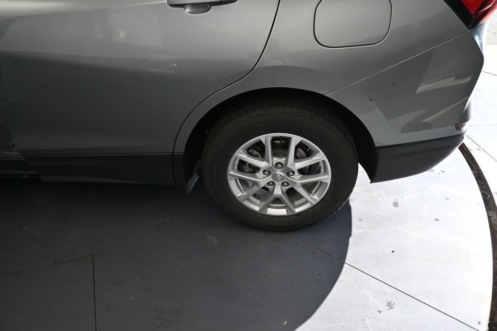 Used 2024 Chevrolet Equinox LT AWD/4WD image 18