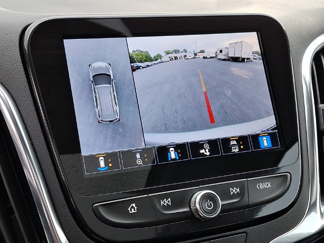 Used 2023 Chevrolet Equinox Premier AWD/4WD image 4