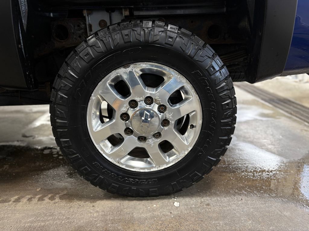 Used 2014 Chevrolet Silverado 2500 LT w/ Interior Plus Package image 30