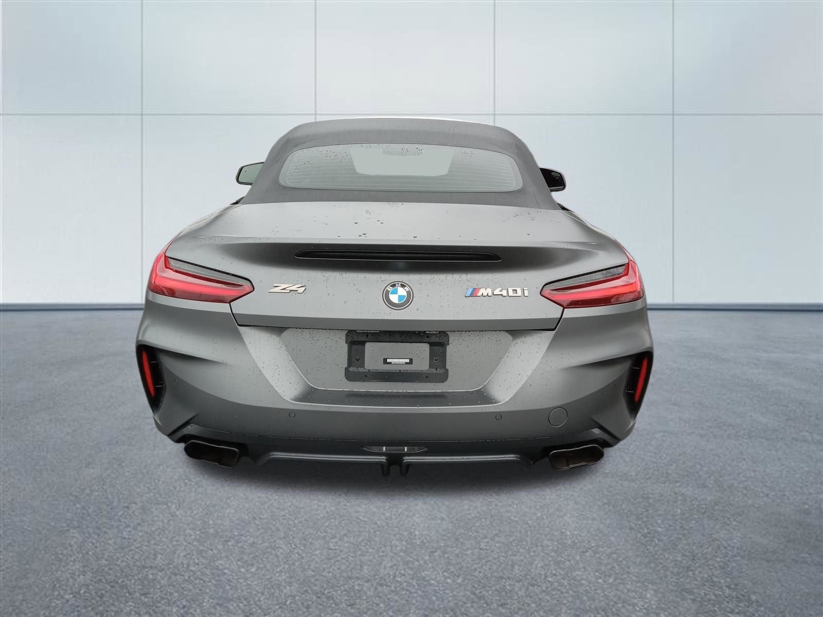 Used 2022 BMW Z4 M40i w/ Driving Assistance Package image 7