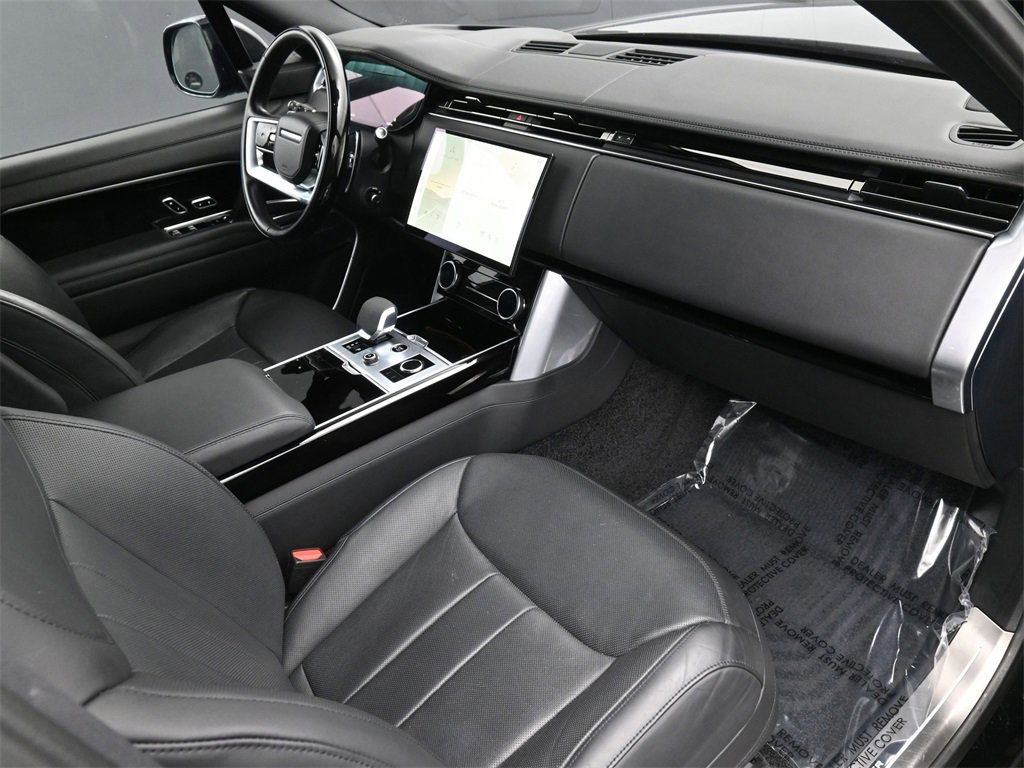 Used 2023 Land Rover Range Rover SE image 11