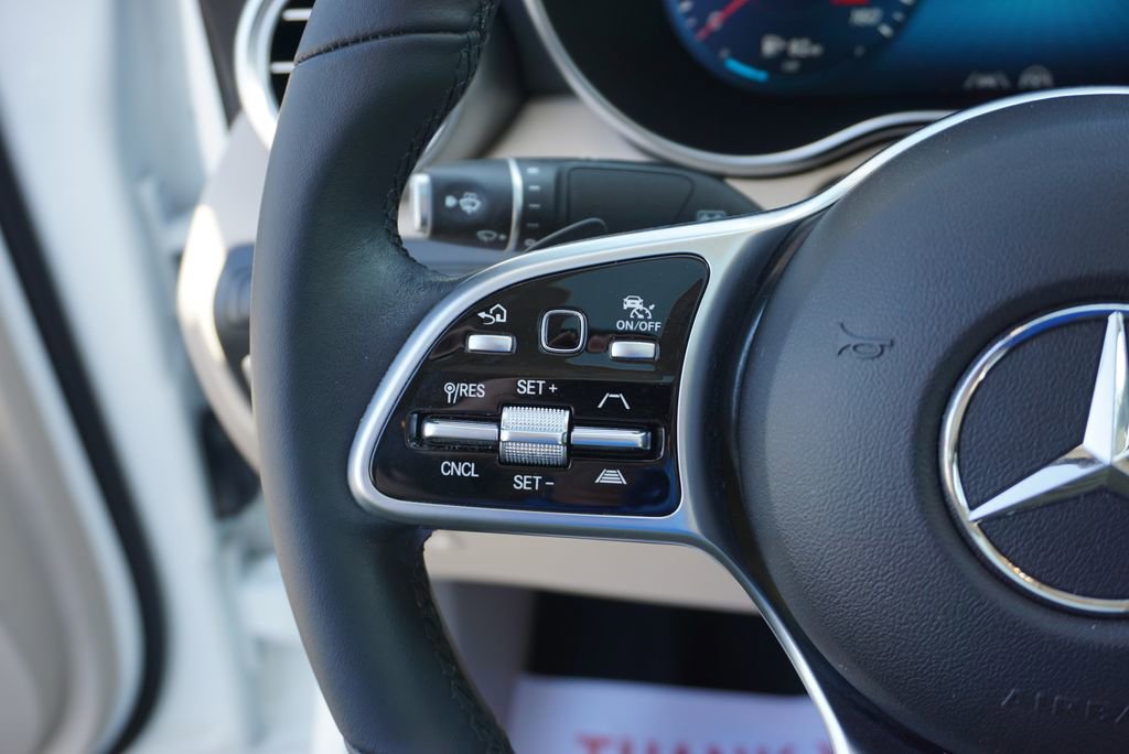 Used 2022 Mercedes-Benz GLC 300 4MATIC Coupe image 19