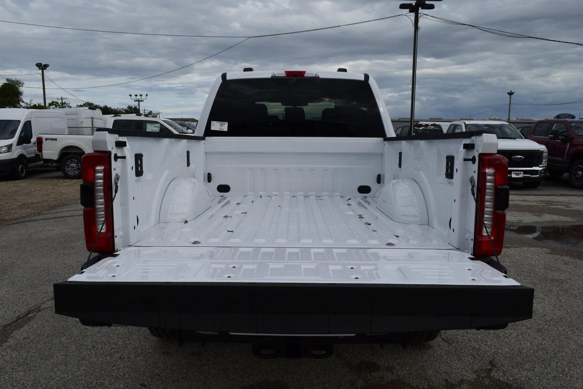 New 2026 Ford F250 Lariat w/ FX4 Off-Road Package image 21