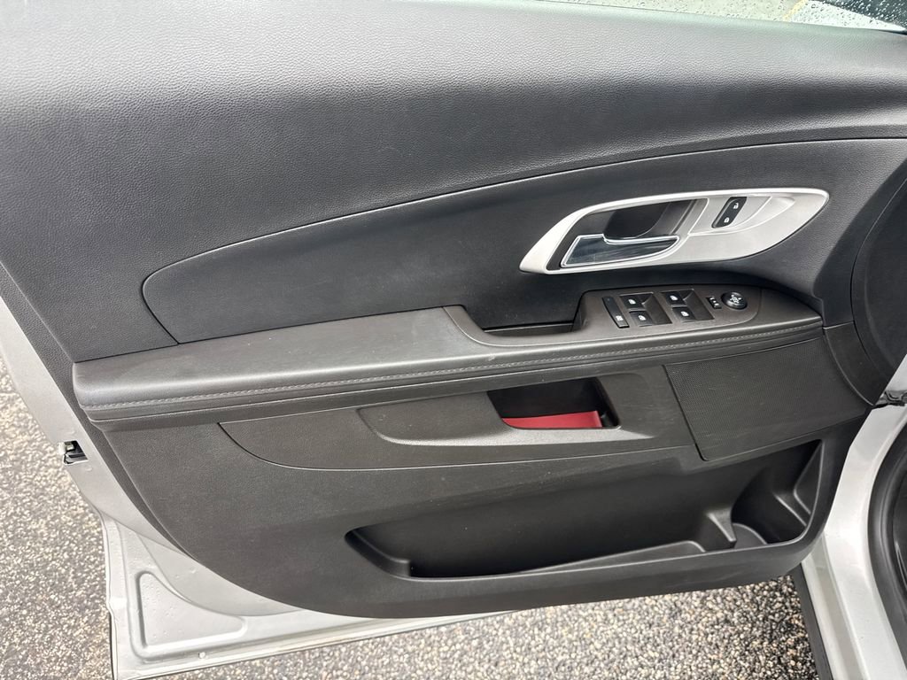 Used 2015 Chevrolet Equinox LS image 10