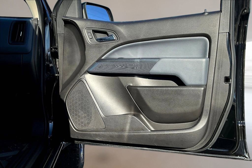 Used 2021 Chevrolet Colorado Z71 w/ Safety Package image 29