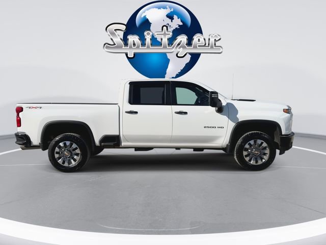 Used 2023 Chevrolet Silverado 2500 Custom w/ Custom Value Package image 10