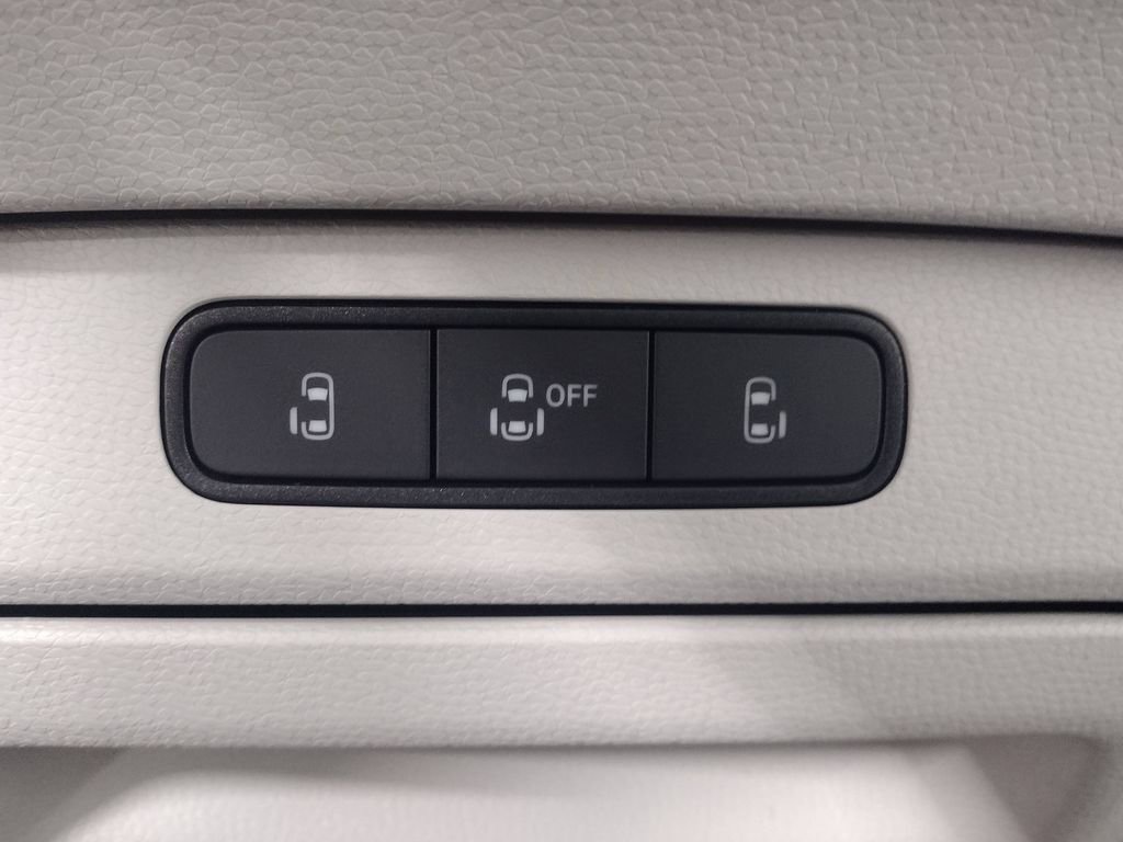 New 2025 Volkswagen ID. Buzz 1st Edition image 38