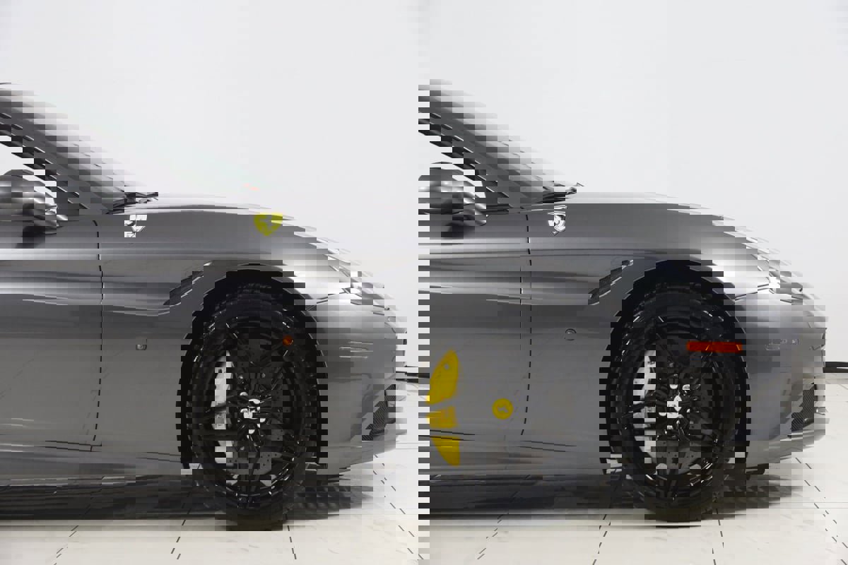 Used 2018 Ferrari California T image 73