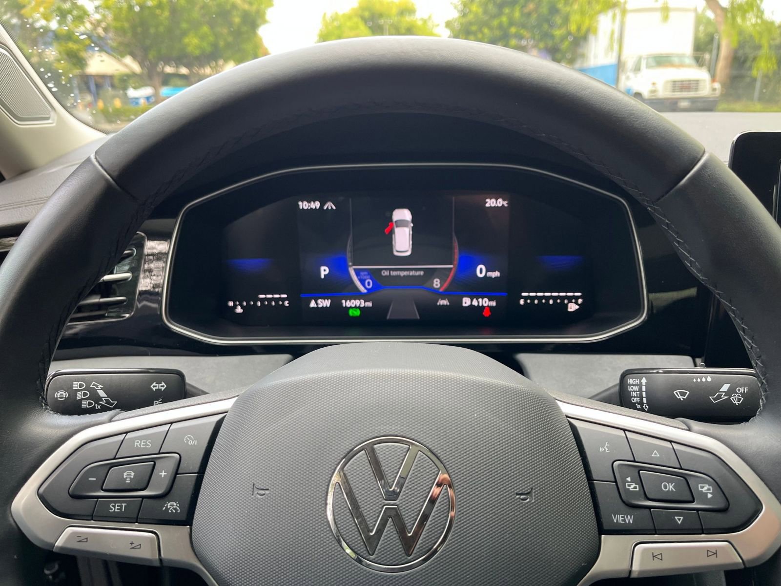 Used 2025 Volkswagen Jetta SE image 27