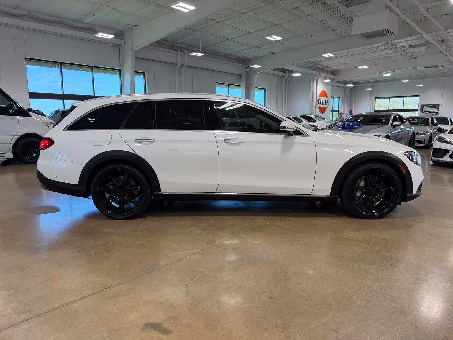 Used 2021 Mercedes-Benz E 450 4MATIC All-Terrain Wagon w/ Premium Package image 9