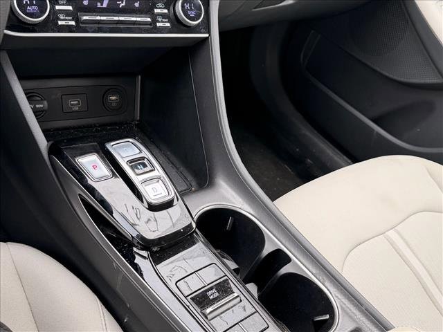 Used 2023 Hyundai Sonata SEL w/ Cargo Package image 23