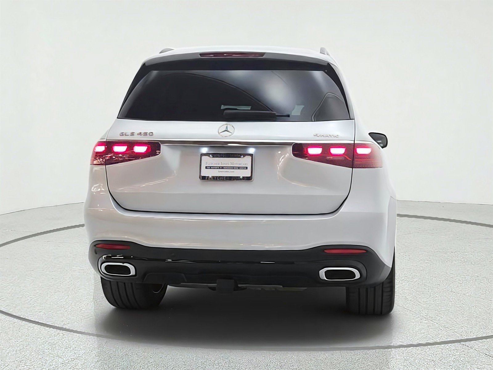 Used 2025 Mercedes-Benz GLS 450 4MATIC w/ AMG Line Exterior image 6