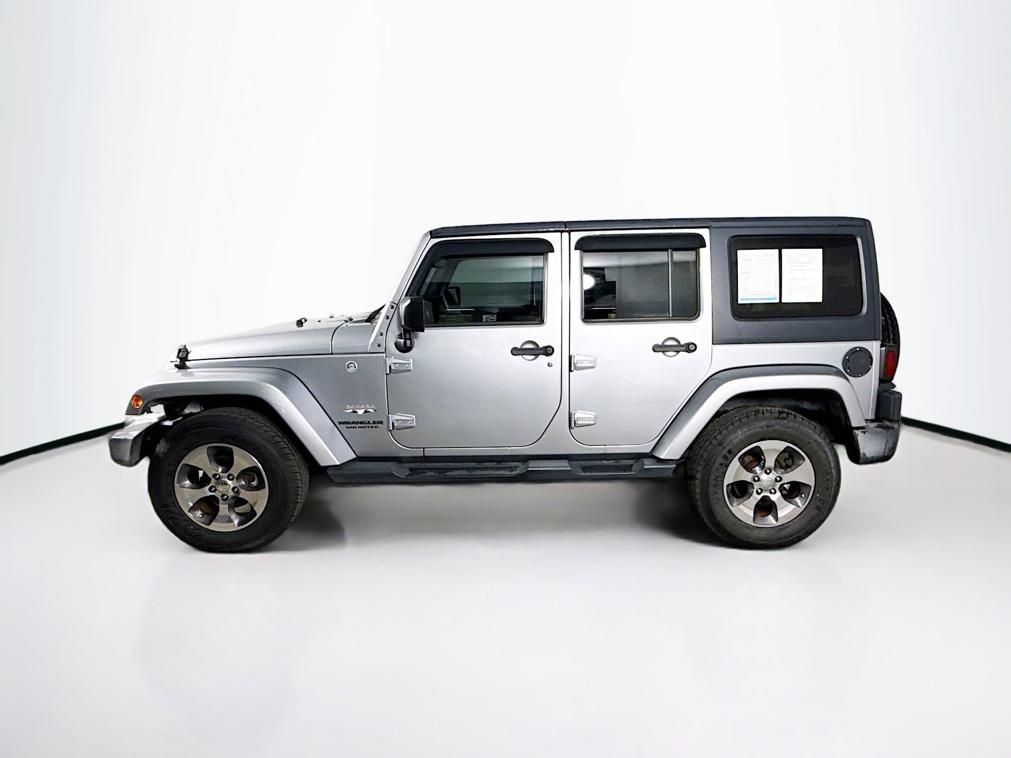 Used 2017 Jeep Wrangler Unlimited Sahara w/ Max Tow Package image 7